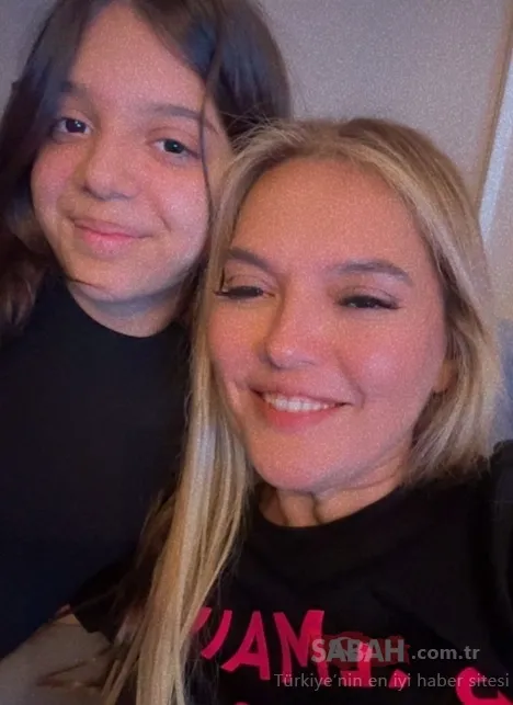 0X0 Unlu Sarkici Demet Akalin Imajini Tamamen Yeniledi Iste Unlu Sarkicini Yeni Pozlari 1772655064517