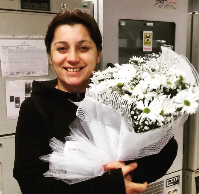 9 Ay Once Evladini Kaybeden Anne Oglunun Yanina 19685239 5044 M