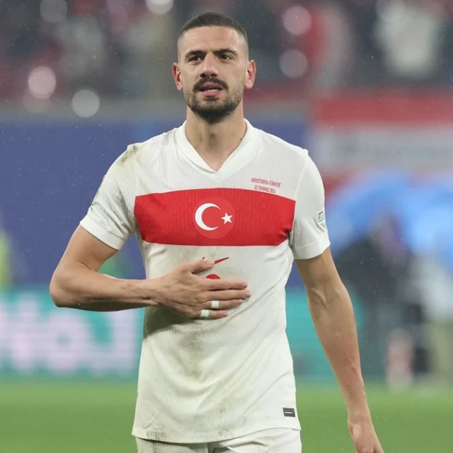 A Milli Takim Da Deprem Yildizimiz Romanya 19681503 9087 M