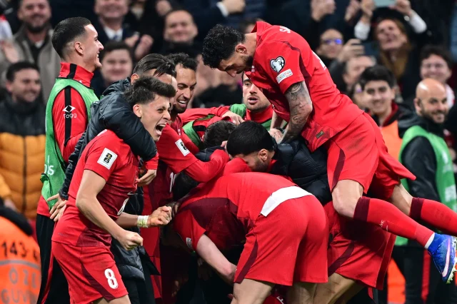 A Milli Takim Tff Nin Kasasina Cuvalla Para 19701884 2320 M