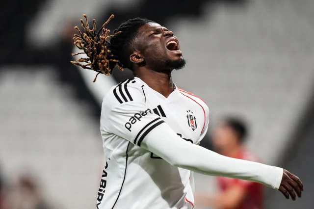 Besiktas A Fenerbahce Derbisi Oncesi Kotu Haber 19679940 6933 M