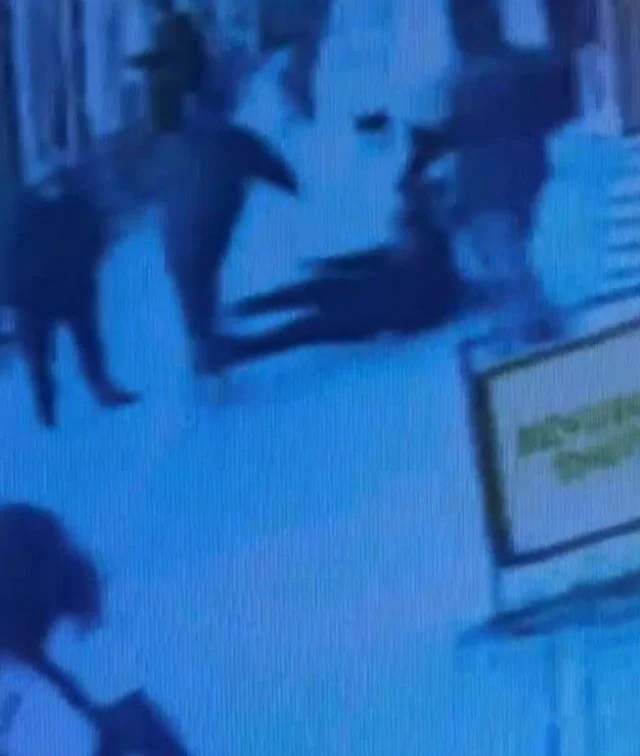 Buyukcekmece De Eski Boksor Arkadasini Yumruk 3 19646432 O