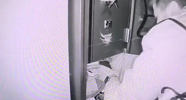 Gozaltina Alinan Usak Belediye 19698198 8230 1 M