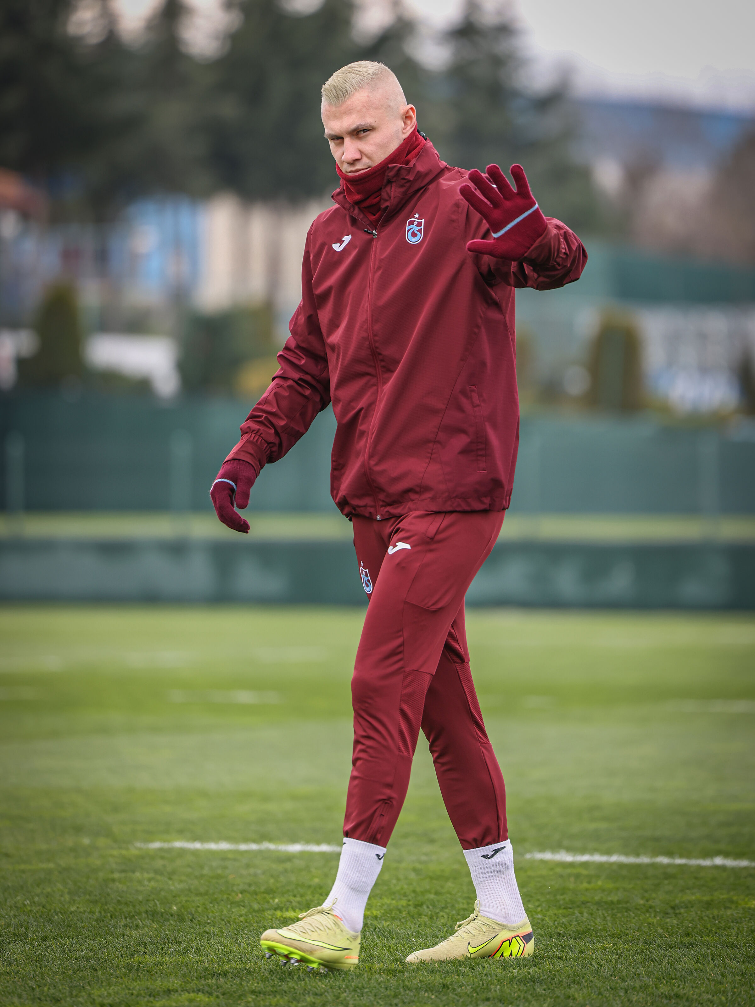 H C4V9 S4 Xk A A M O Jz