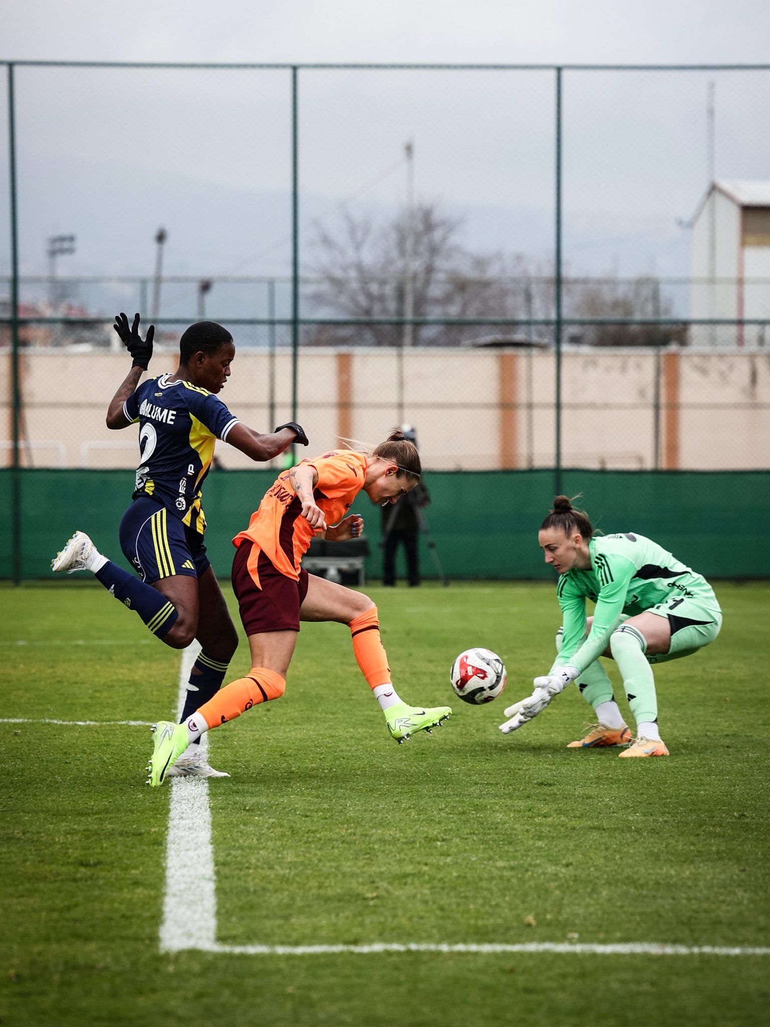 H Dn Lvos W U A Af32I