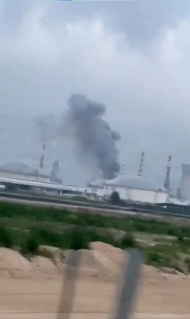 Iran Hayfa Da Petrol Rafinerisini Vurdu 19672643 8964 M