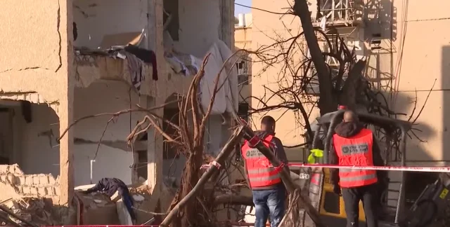 Iran In Vurdugu Arad Da Buyuk Yikim Olayin 19678086 1172 M