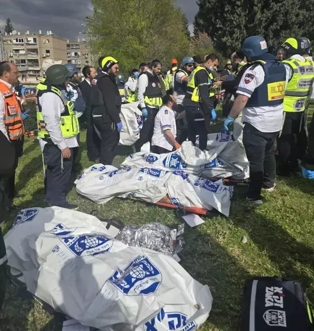 Israil I Savas Alanina Ceviren Saldiri Tas 19613911 9805 M