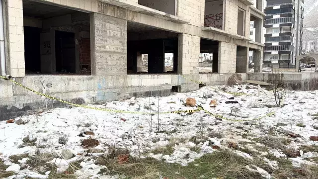 Kahramanmaras Ta 18 Yasindaki Genc Kiz Insaattan 19631748 9228 M