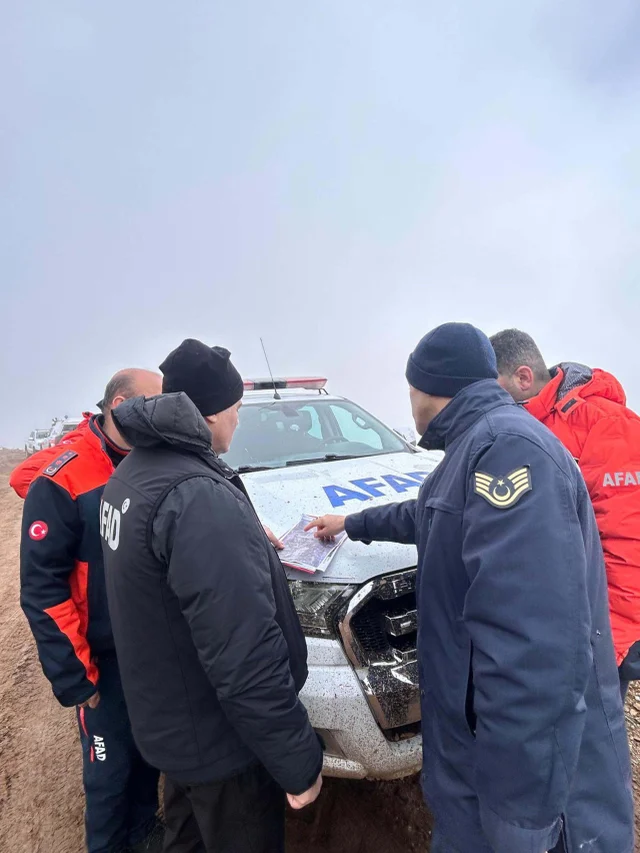 Kaybolan Amator Dagci Kazdigi Cukurda Hayatta 19684979 173 M