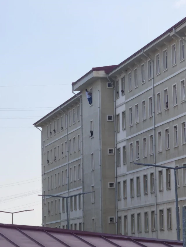 Muglada Korku Dolu Anlar Yurdu 19691748 1092 1 M