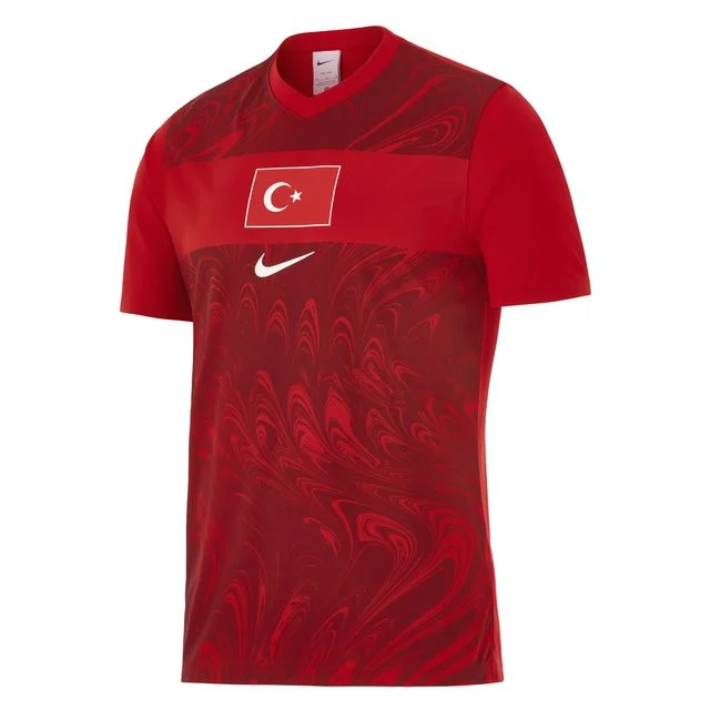 Resmen Tanitildi Iste Yeni Milli Formalarimiz 19680869 3605 M