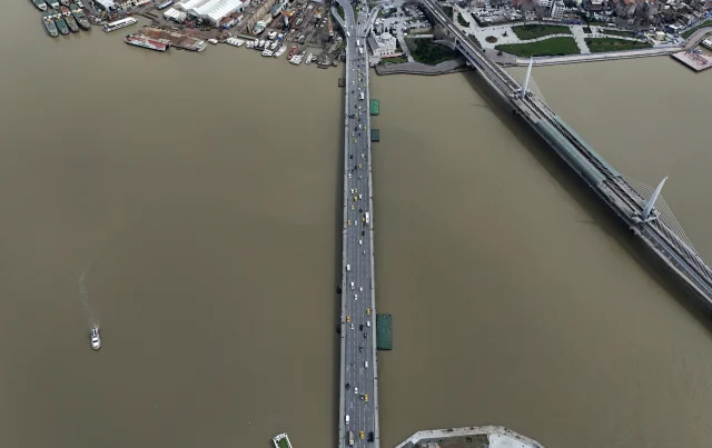 Saganak Sonrasi Istanbul Bogaz 19703428 6897 2 M