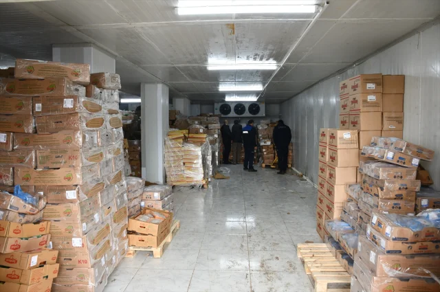 Sanliurfada 50 Ton Bozuk Tavuk 19688356 4559 2 M