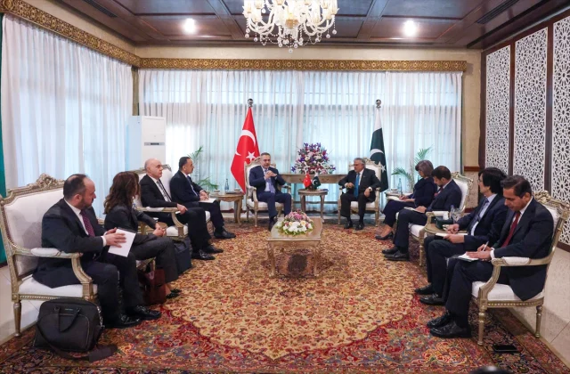 Savas Surerken Bakan Fidandan 19696992 4446 2 M