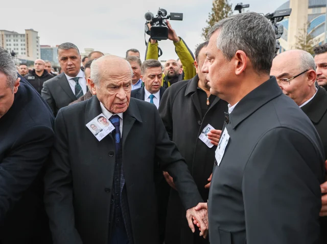 Sehit Cenazesinde Dikkat Ceken Anlar Ozel Ile 19681617 7198 M