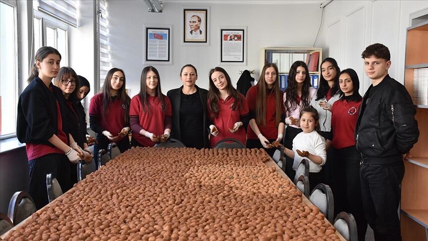 Thumbs B C D417101533F993Bd74Ead99F3A84B222