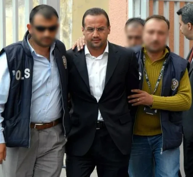 Turkiyenin Konustugu Aile Amca 19690441 6691 3 M