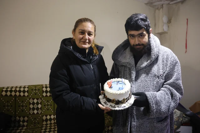 Turkiyenin Konustugu Barisin S 19692480 2614 7 M