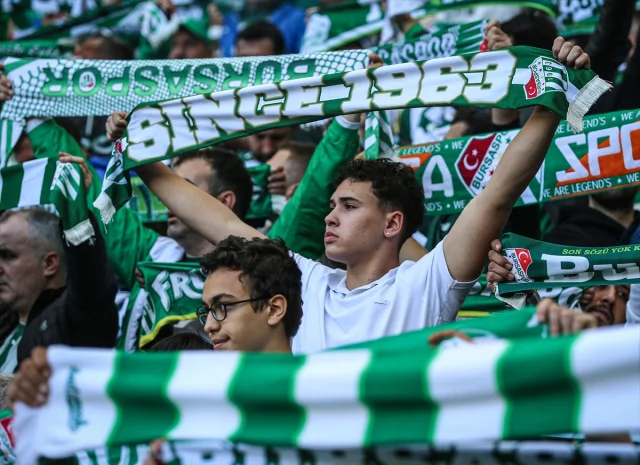 2 Ligde Sampiyon Olan Bursaspo 19776874 1997 1 M