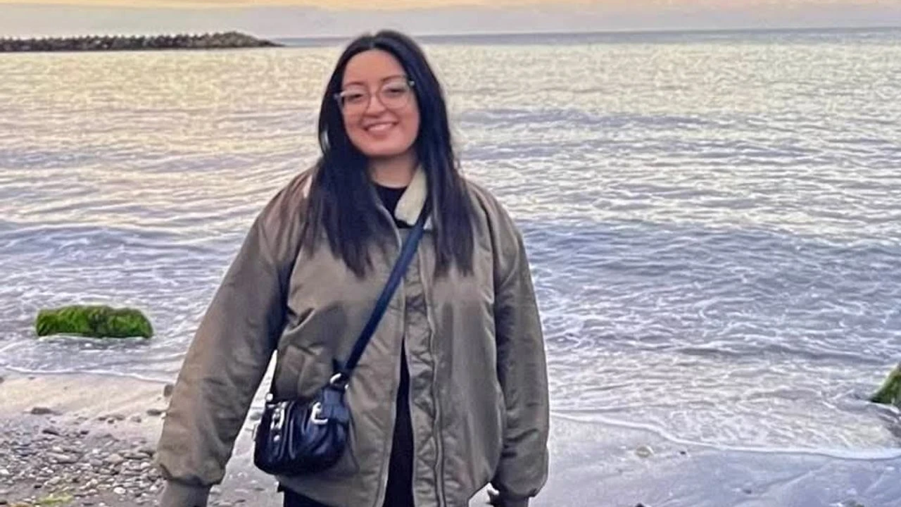 A1Cff207 4574 4Dc2 8Ad4 B7374F43E401