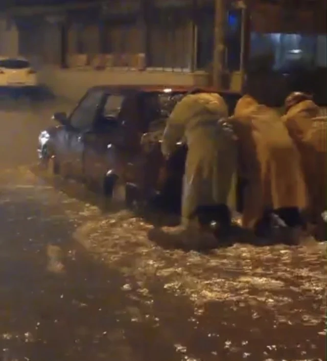 Adana Sular Altinda Kaldi Mini B852Fa171A 8404 1 M