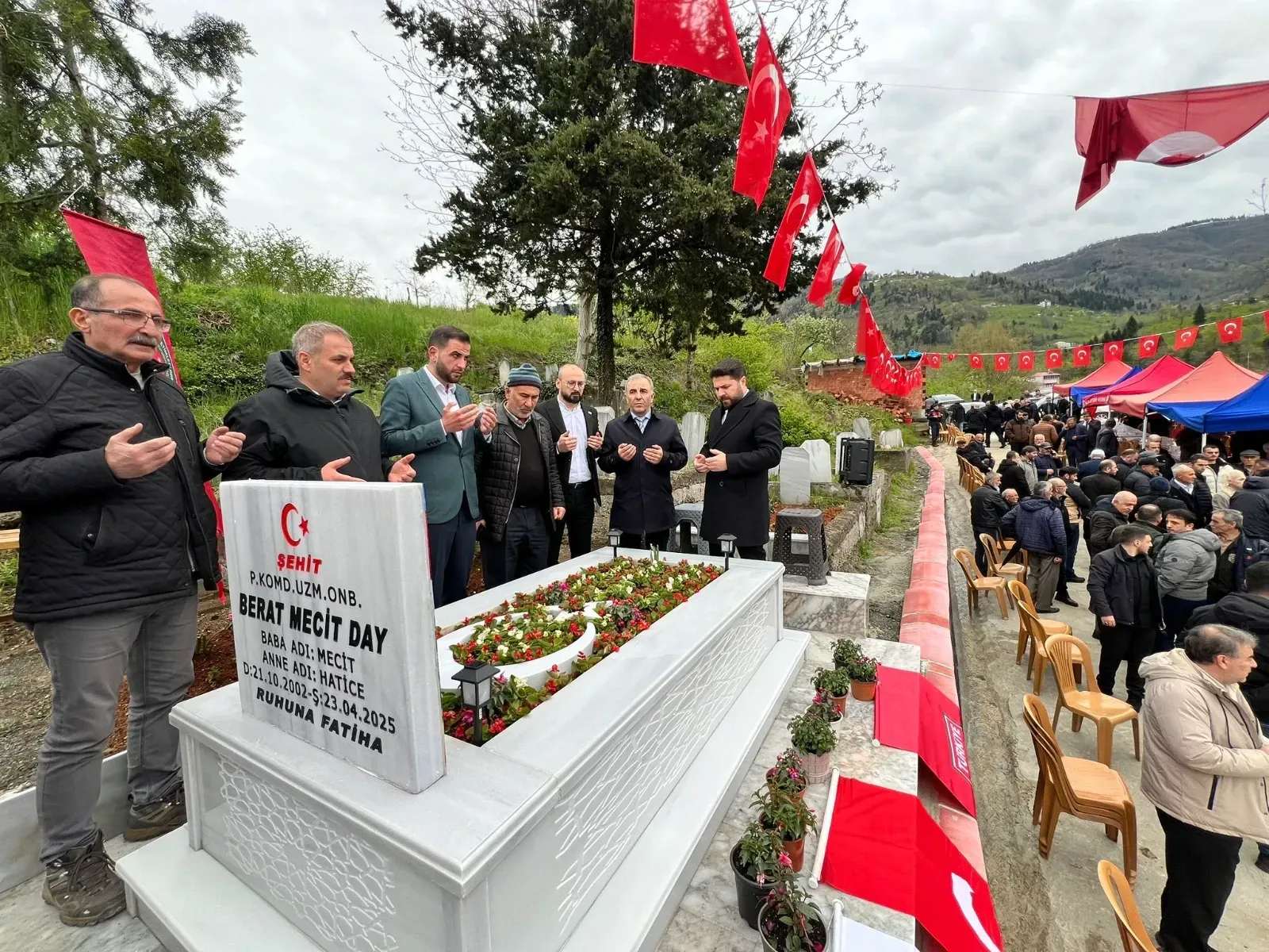 Anahtar Partii Sehit Berat Mecid Dayi Dualarla Andi 1776520513