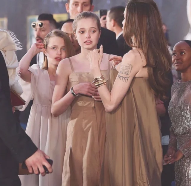 Angelina Jolie Ve Brad Pittin 27B638Eeee 9440 2 M