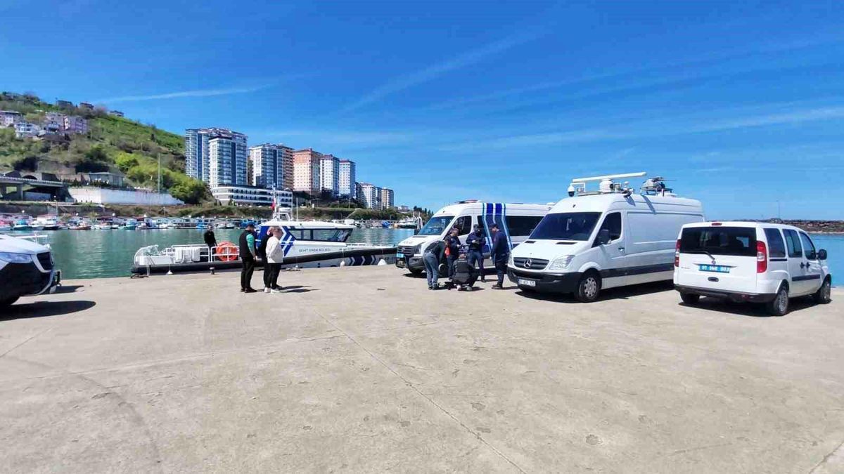 Arakli Da Kayip Genc Icin Denizde Arama 19780863 Amp