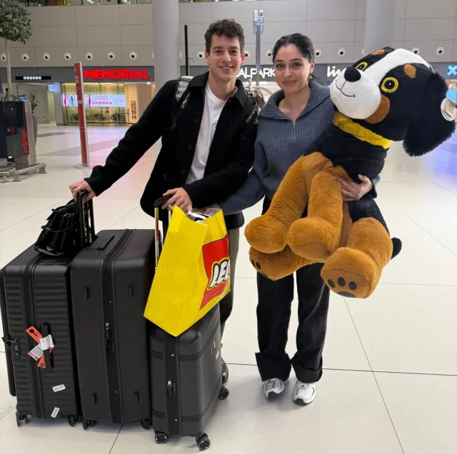 Ask Bitti Cemre Baysel Ve Cem Bc25F6546A 8326 3 M