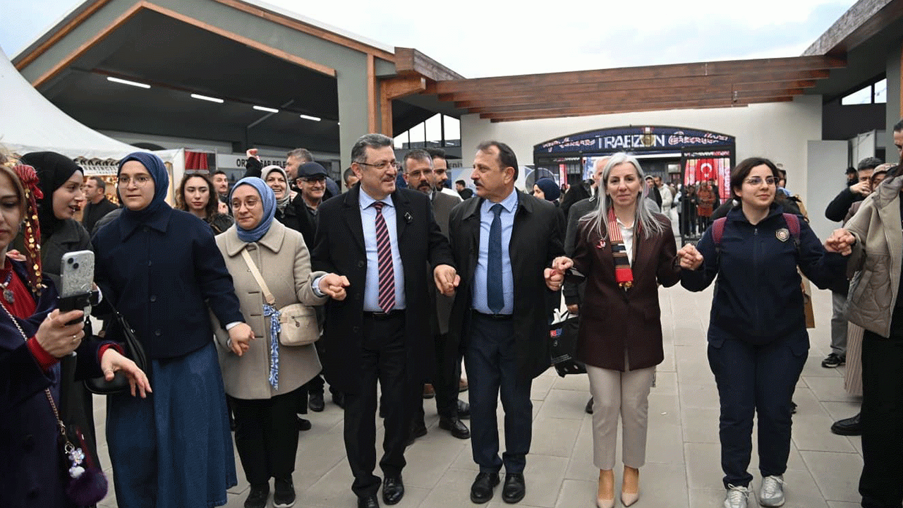 Baskan Genc Acikladi Alanlar Doldu Tasti