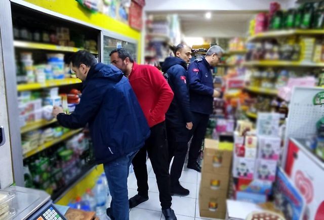 Cimer Sikayeti Sonrasi Zabita Baskini Markett 5 19715071 O