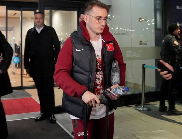 Dunya Kupasi Biletini Alan A Milli Futbol Tak 5 19705021 O