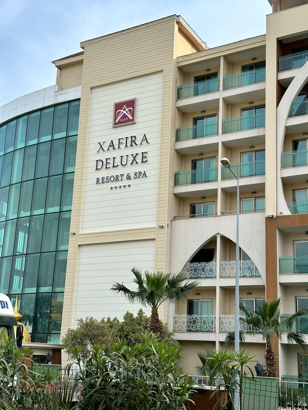 E6D9B980 5D00 4001 A433 1753057B480B