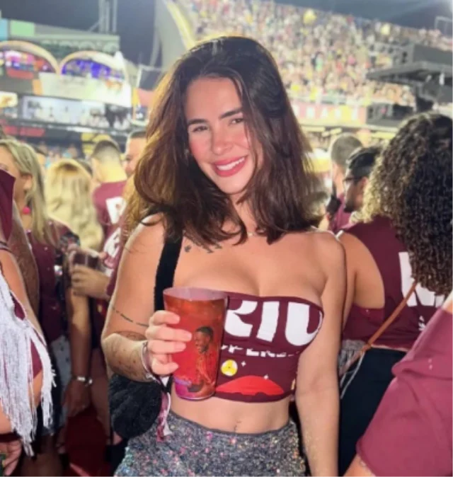 Efsane Futbolcu Romriodan 35 Y Be0211223A 1626 2 M