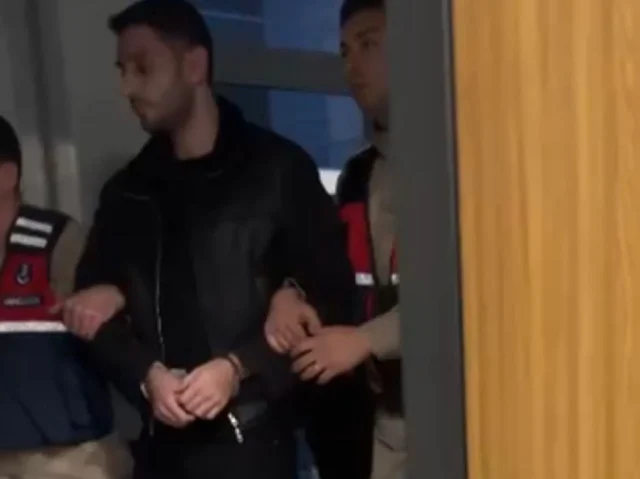 Eski Vali Tuncay Sonele 78 Sor 03F2Ef8Ff8 1944 5 M