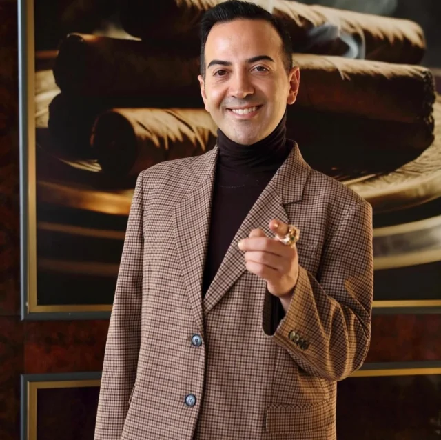 Fenomen Cihan Sensozlu Hakkind 19707574 6214 1 M