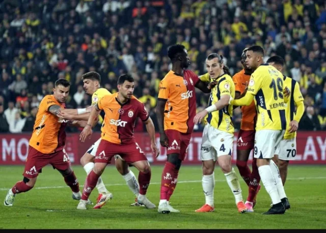 Galatasaray Fenerbahce Maci Ha Bf8D590Ade 3409 2 M
