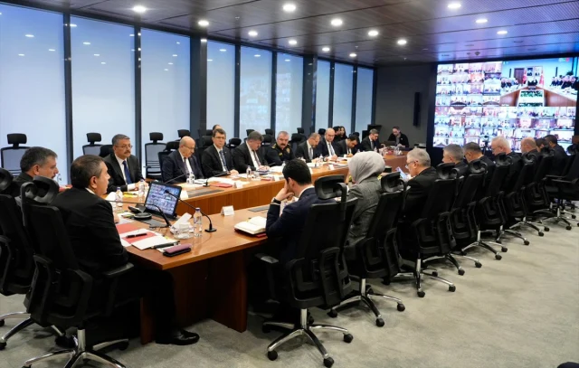 Icislerinde Kritik Toplanti Ok 19754309 6792 4 M