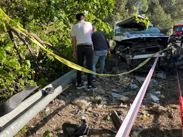 Izmirdeki Zincirleme Kazada 1 19791450 6643 1 M