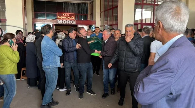 Kahramanmarastan Kahreden Goru 19754129 6869 4 M