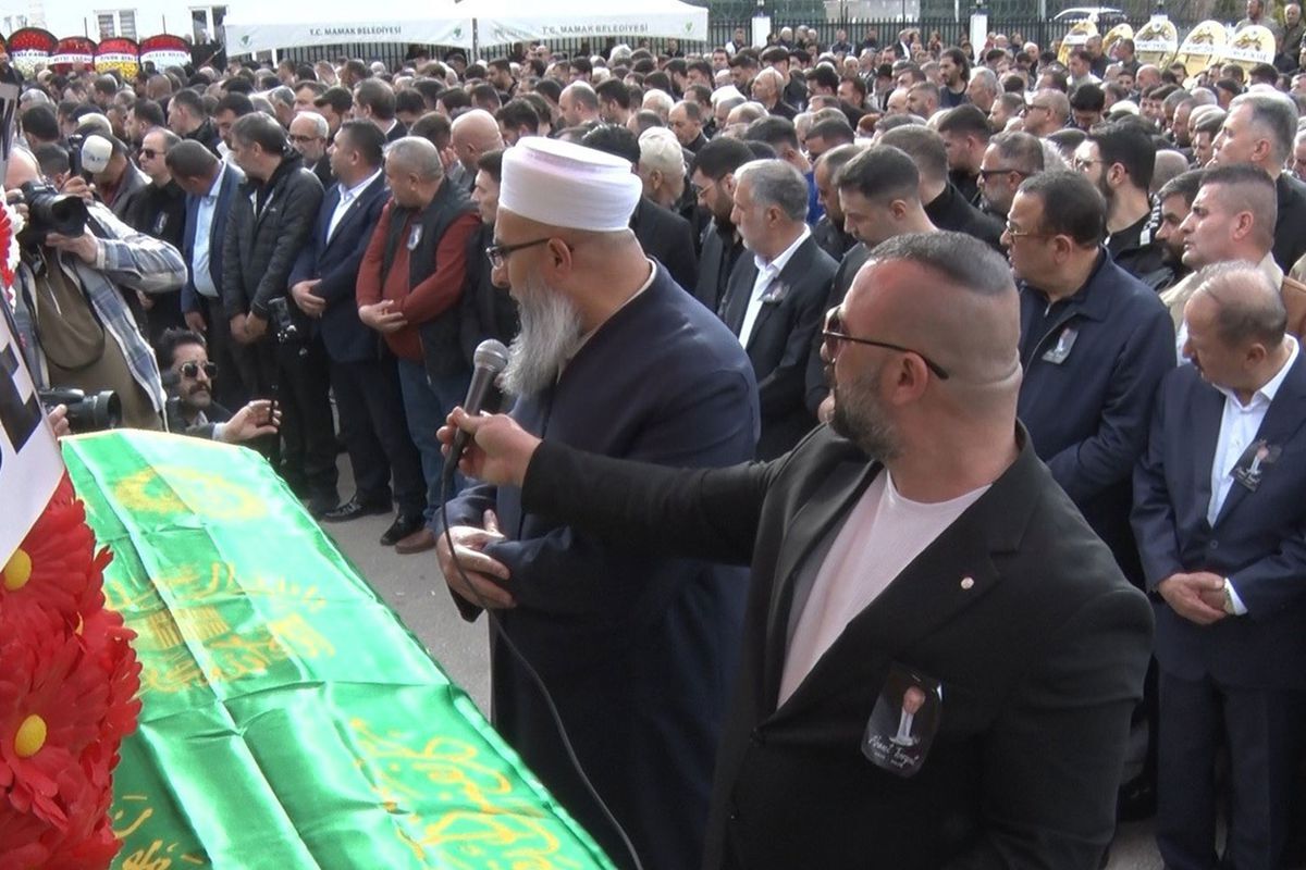 Kurt Ahmet Lakapli Ahmet Turgut Son Yolculuguna 19720188 9394 Amp