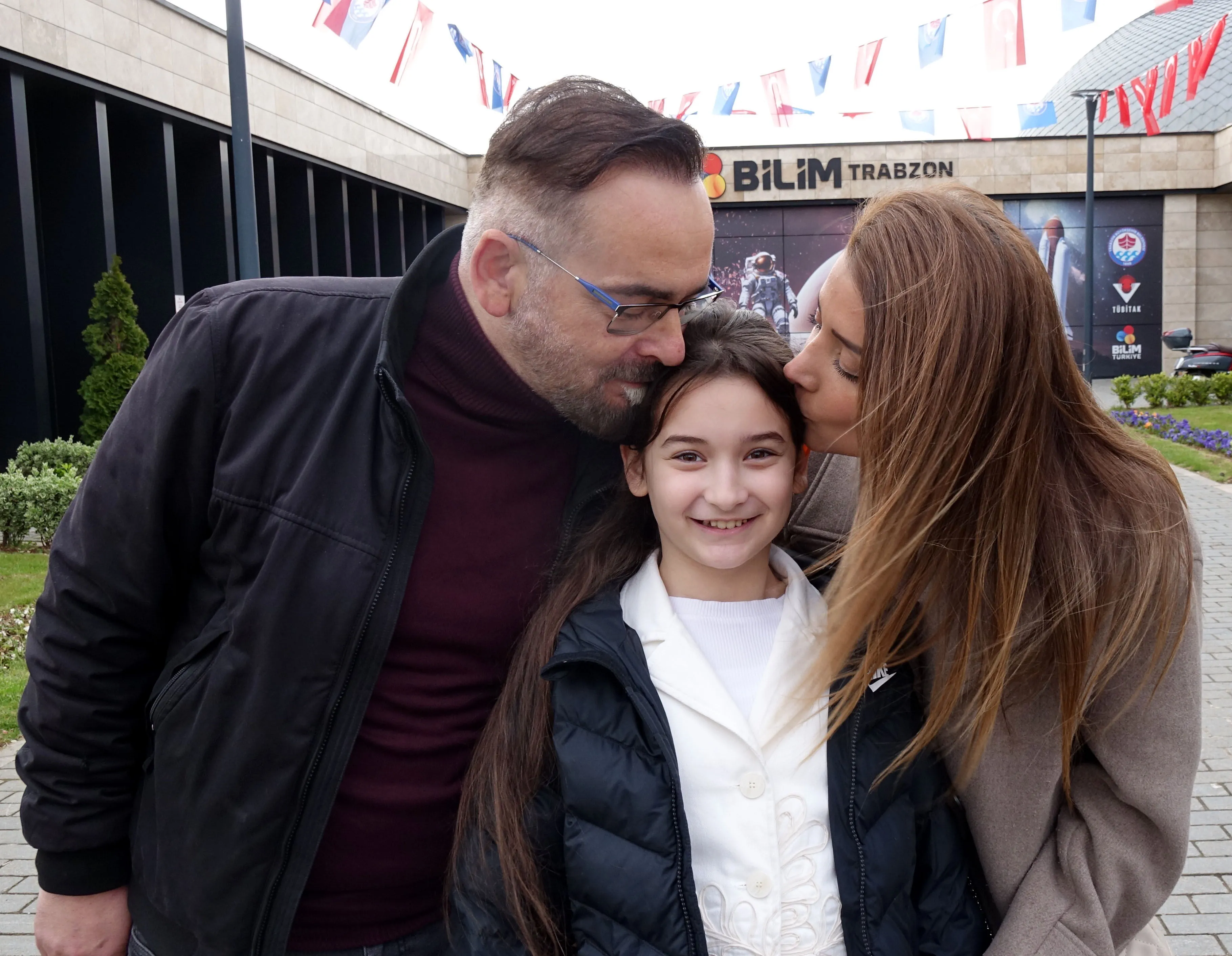 M A T E M A T I K S A M P I Y O N U L I N A Y E N I Z A F E R I N I 1279176 380233