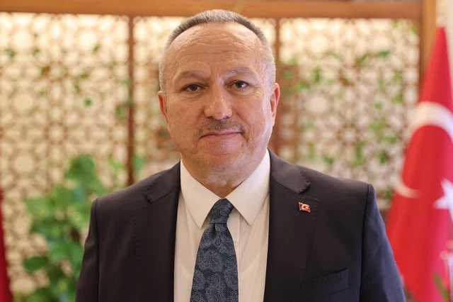 Mahmut Demirtas Gorevden Alind 19791770 1572 1 M