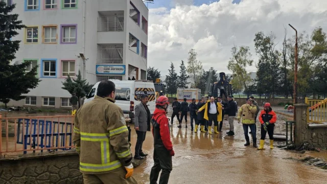 Mardinde Saganak Nedeniyle 75 19767534 3883 2 M