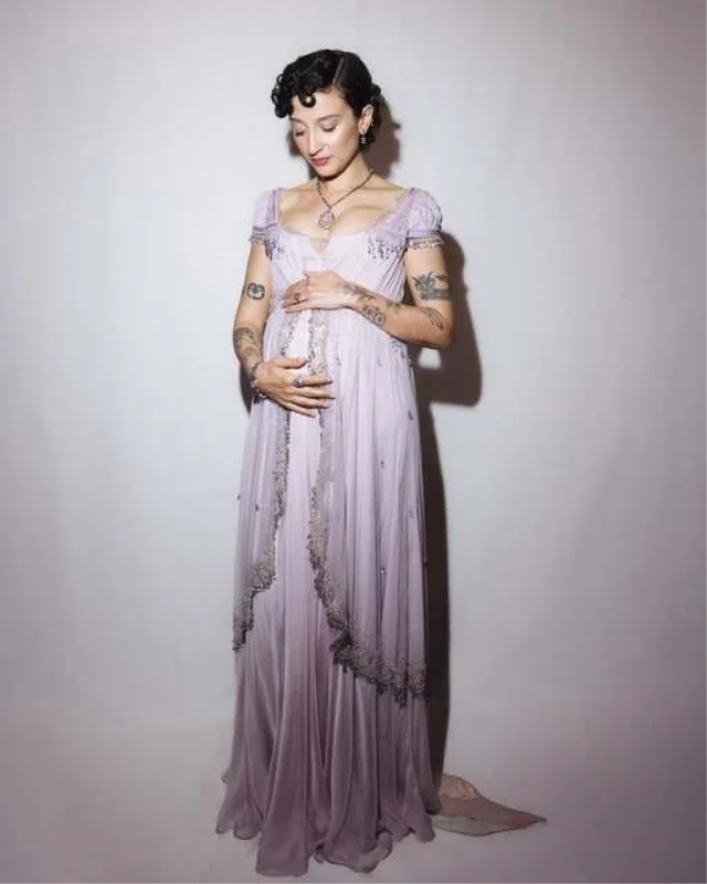 Melike Sahin Anne Oluyor 19788911 1180 2 M