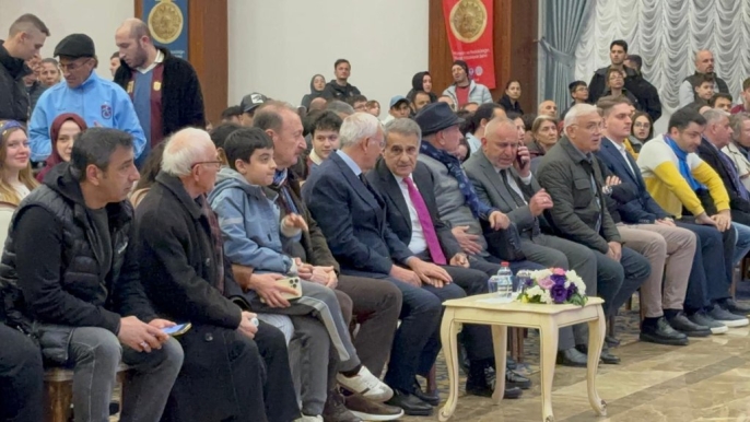 Senol Gunes Trabzon Gunleri Nde Baskentlilerle Bulustu 2 1776008462