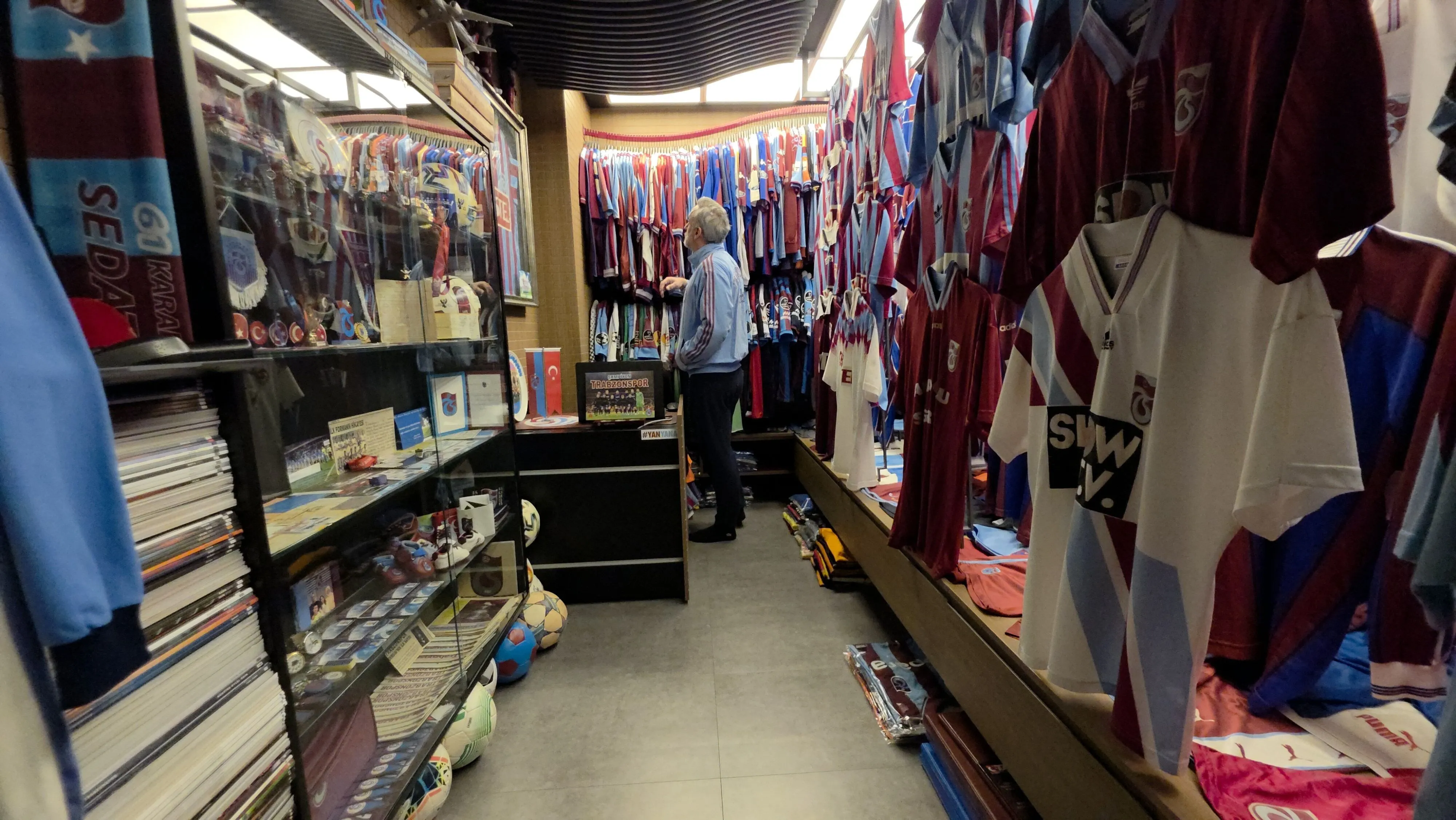 T R A B Z O N S P O R T U T K U S U Y L A E V I N D E F O R M A L A R I N 1278976 380589