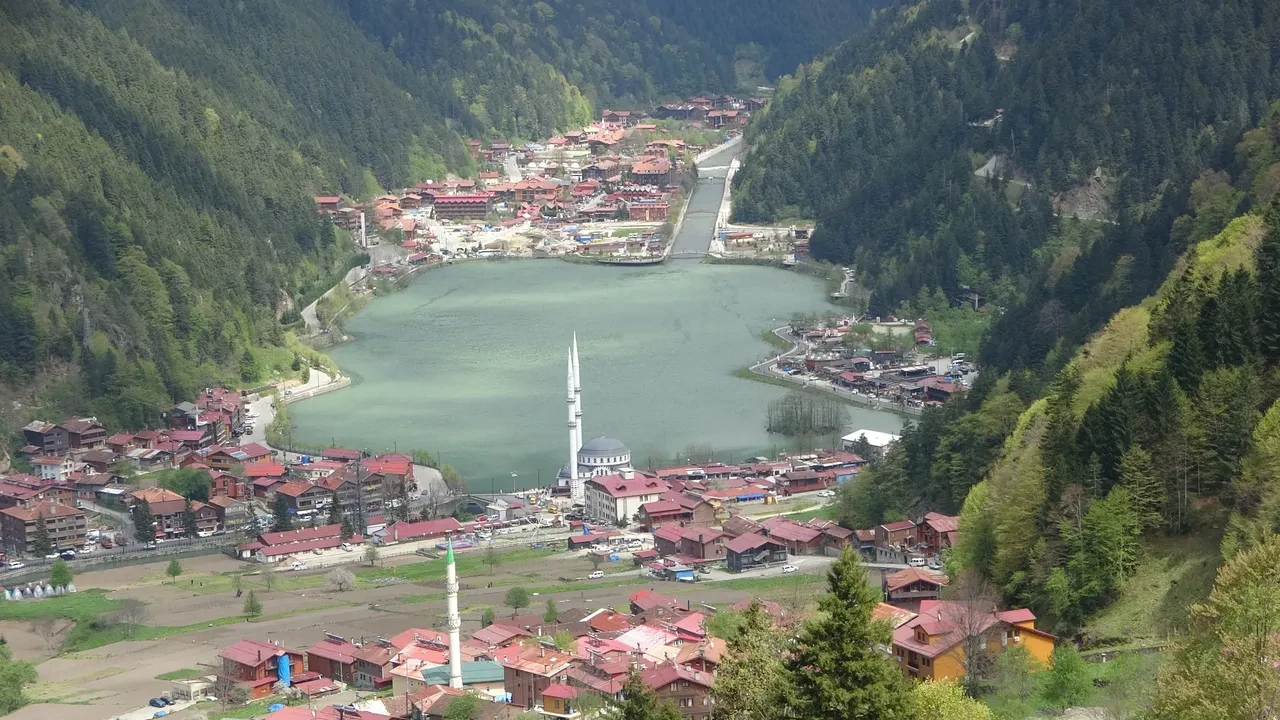 Trabzon Uzungolde Turizm Sezonu Acildi Rezervasyonlarda Patlama 3218217 202505090912 5