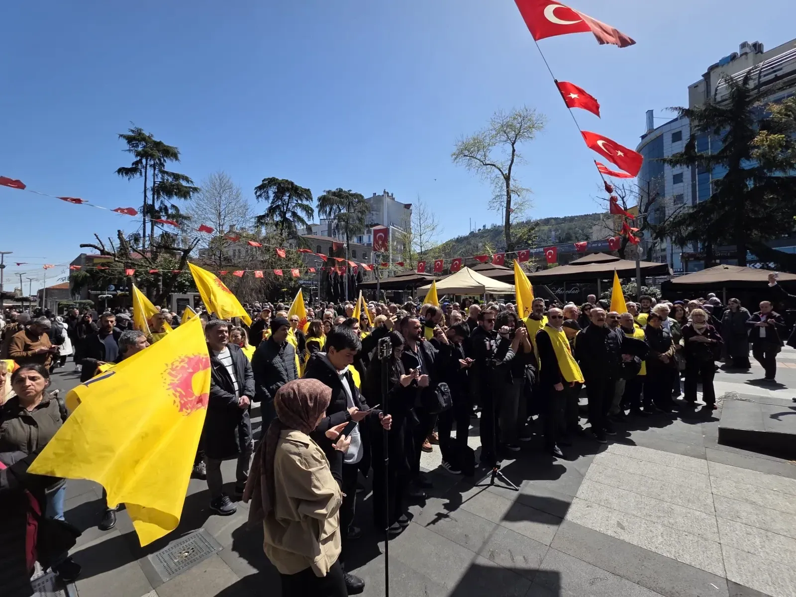 Trabzonda Egitim Sendikalari Arasinda Ataturk Alani Catlagi 2